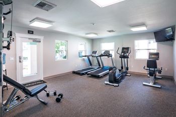 Fitness Center With Modern Equipment at Knollwood Meadows Apartments, Santa Maria, CA, 93455